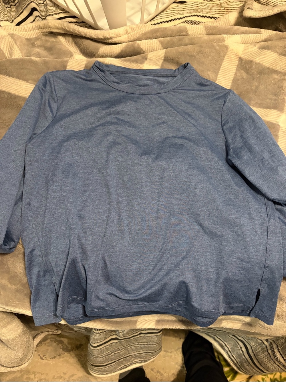 all in motion Long Sleeve Tee in Heather Blue